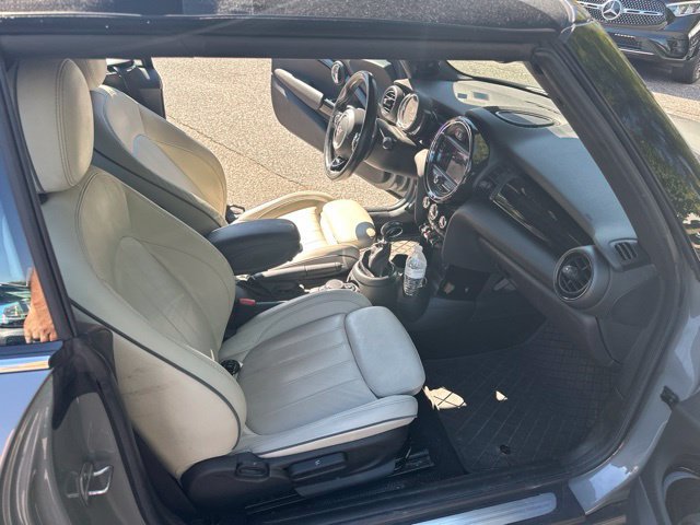 Used 2019 MINI Cooper Convertible w/ Signature Upholstery Package FWD image 11