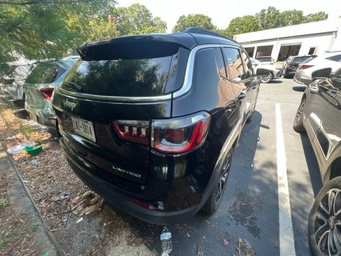 Used 2025 Jeep Compass Limited AWD/4WD image 6