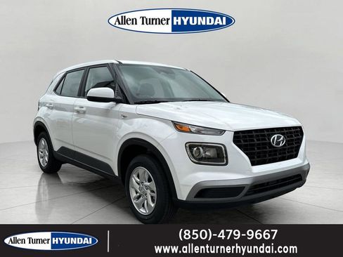 New 2026 Hyundai Venue SE FWD image 1