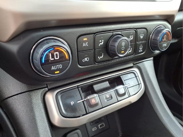 Used 2023 GMC Acadia Denali w/ Denali Ultimate Package AWD/4WD image 24