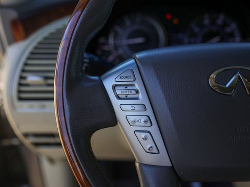 Used 2017 INFINITI QX80 4WD w/ Deluxe Technology Package image 17