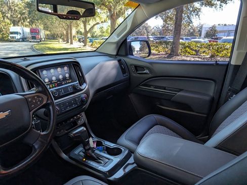 Used 2019 Chevrolet Colorado Z71 image 16