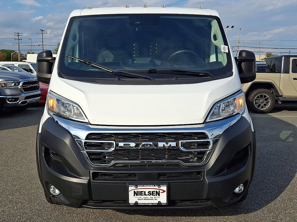 Used 2025 RAM ProMaster 2500 w/ U-Haul Equipment Group FWD image 35