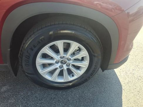 Certified 2026 Toyota Grand Highlander XLE AWD/4WD image 31