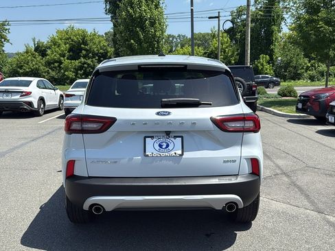 Used 2025 Ford Escape Active AWD/4WD image 5