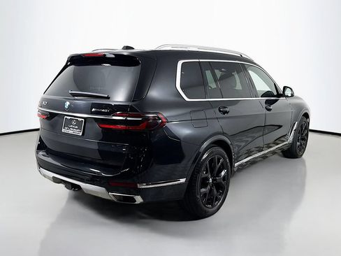 Used 2024 BMW X7 xDrive40i w/ Premium Package AWD/4WD image 5