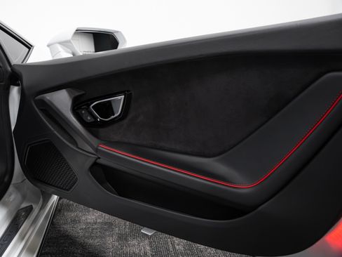 Used 2020 Lamborghini Huracan EVO AWD/4WD image 60
