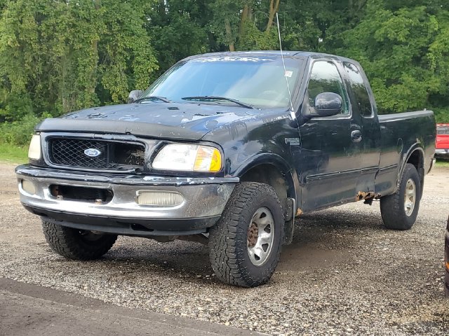 Used 1997 Ford F250 XLT AWD/4WD image 2