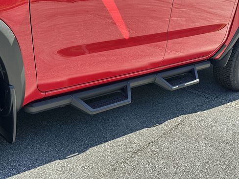 New 2025 Nissan Frontier PRO-4X w/ Pro Convenience Package image 37