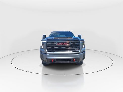Used 2025 GMC Sierra 2500 AT4 w/ AT4 Premium Plus Package AWD/4WD image 3