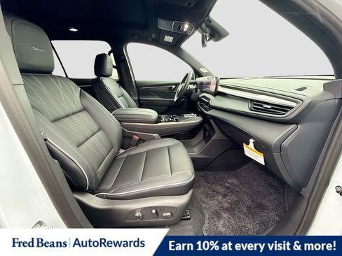 New 2026 Buick Enclave Avenir w/ Super Cruise Package AWD/4WD image 30