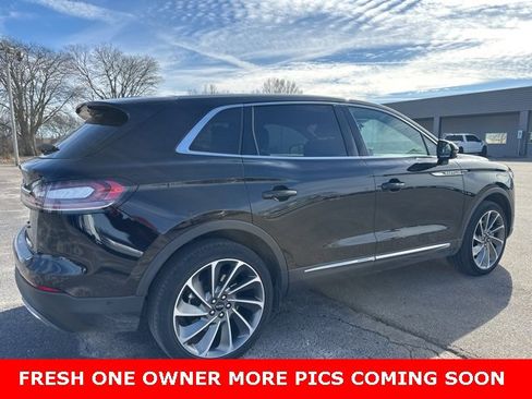 Used 2022 Lincoln Nautilus Reserve w/ Equipment Group 202A image 11