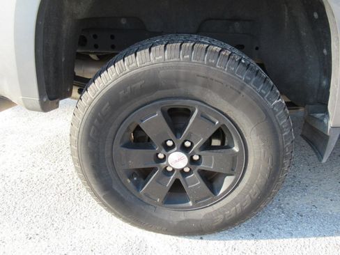 Used 2020 GMC Canyon 2WD Crew Cab w/ Convenience Package image 5