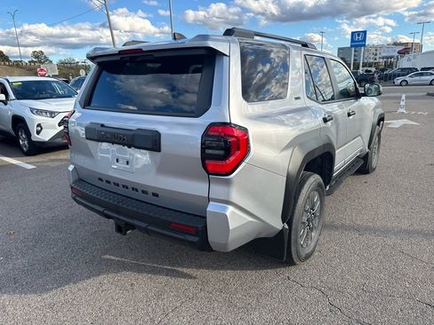 New 2025 Toyota 4Runner SR5 image 7