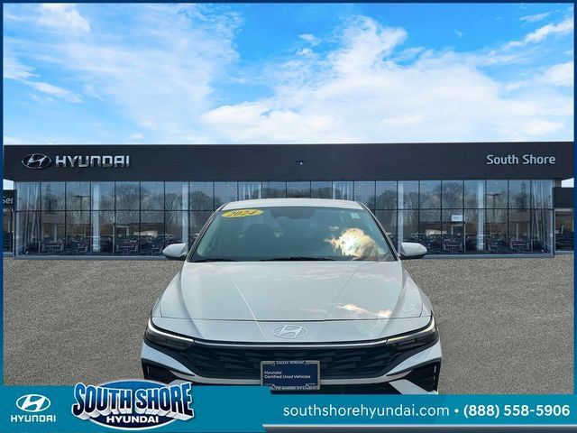 Certified 2024 Hyundai Elantra Blue FWD image 2