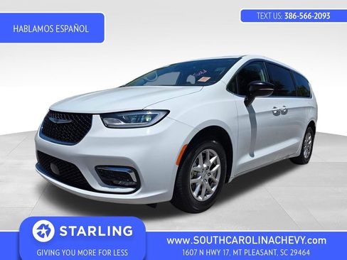Used 2024 Chrysler Pacifica Touring-L FWD image 1