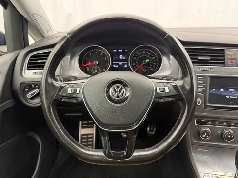 Used 2017 Volkswagen Golf Alltrack SE AWD/4WD image 12