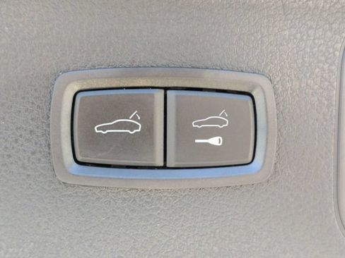 Used 2024 Porsche Macan S AWD/4WD image 13