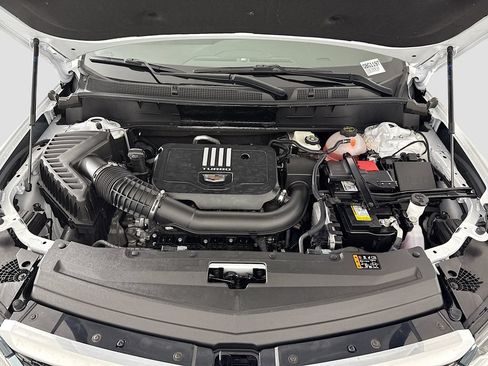 Used 2025 Cadillac XT6 Luxury FWD image 33