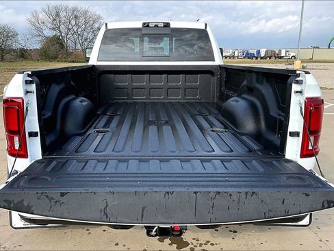 New 2026 RAM 3500 Laramie w/ Max Tow Package AWD/4WD image 21