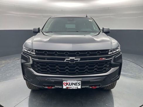 Used 2023 Chevrolet Tahoe Z71 w/ Luxury Package image 2