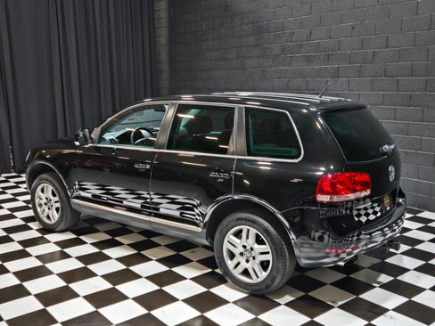 Used 2006 Volkswagen Touareg V8 AWD/4WD image 3