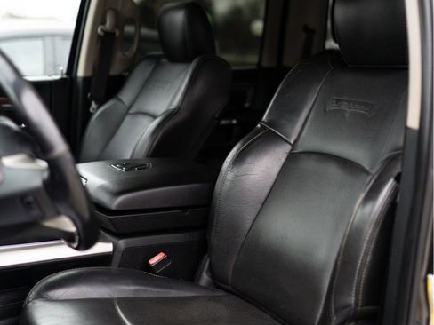 Used 2016 RAM 3500 Laramie w/ Convenience Group image 8