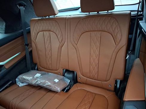 Certified 2026 BMW X7 xDrive40i AWD/4WD image 6