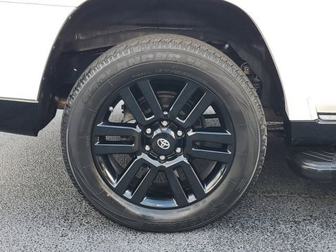 Used 2020 Toyota 4Runner SR5 image 7