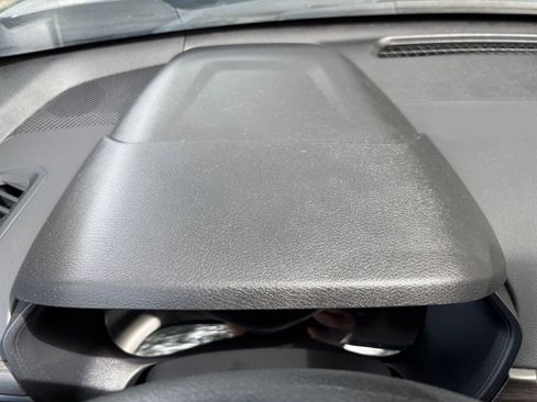 Used 2025 Nissan Altima 2.5 SV FWD image 35