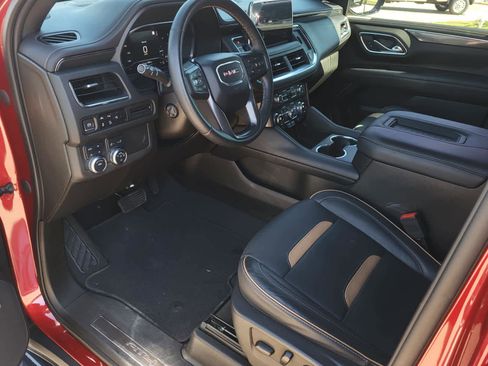 Used 2023 GMC Yukon AT4 image 12