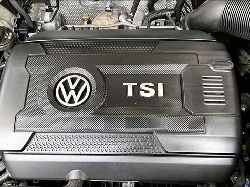 Used 2020 Volkswagen Atlas Cross Sport SE FWD image 33