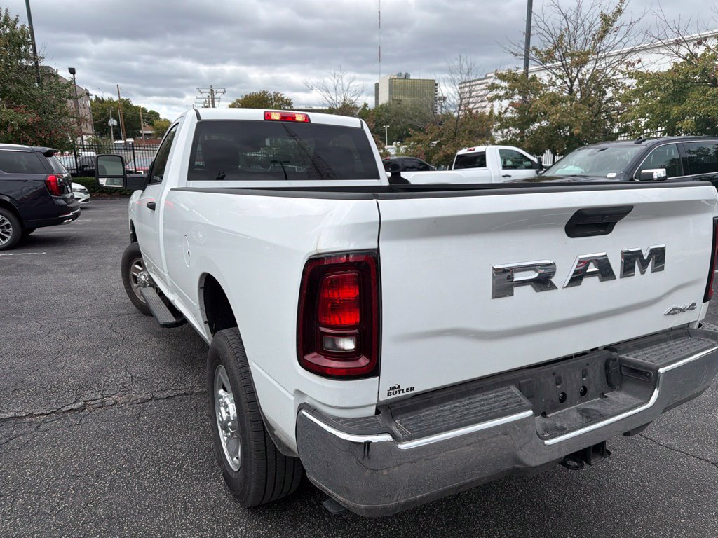 Used 2026 RAM 2500 Tradesman w/ Chrome Appearance Group AWD/4WD image 15