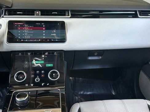 Used 2020 Land Rover Range Rover Velar S AWD/4WD image 31