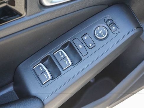 Used 2023 Honda Civic EX-L image 26