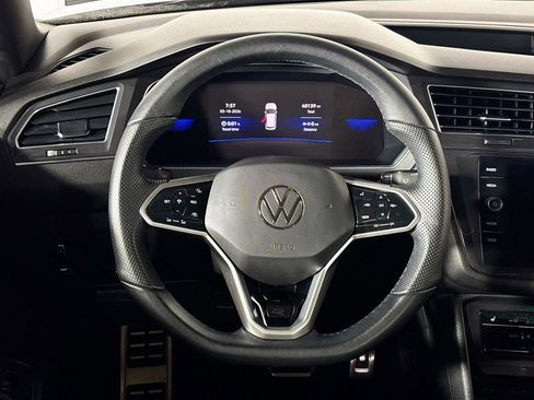 Used 2022 Volkswagen Tiguan SE R-Line image 13