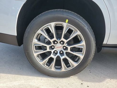 New 2026 GMC Yukon Denali image 6