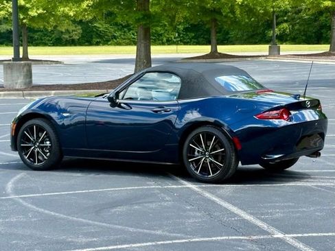Used 2026 MAZDA MX-5 Miata Grand Touring RWD image 4