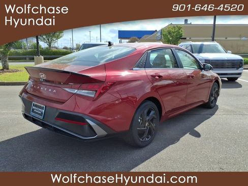 New 2026 Hyundai Elantra SEL Sport Premium FWD image 5