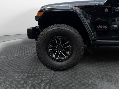 Used 2024 Jeep Wrangler Unlimited Rubicon AWD/4WD image 14