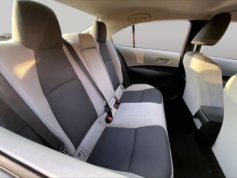 Used 2024 Toyota Corolla LE FWD image 18
