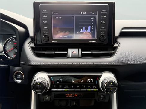 Used 2021 Toyota RAV4 XLE image 25