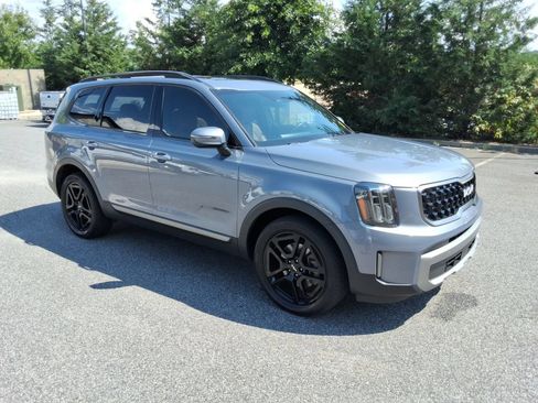 Used 2023 Kia Telluride EX X-Line AWD/4WD image 3