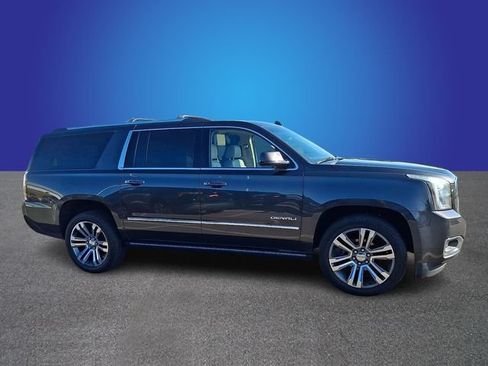 Used 2018 GMC Yukon XL Denali w/ Denali Ultimate Package AWD/4WD image 4