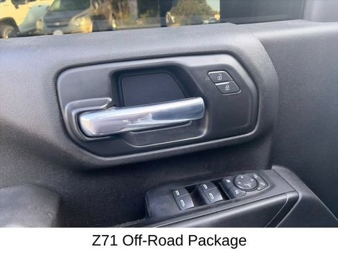 Used 2025 Chevrolet Silverado 2500 Custom w/ Custom Value Package AWD/4WD image 15