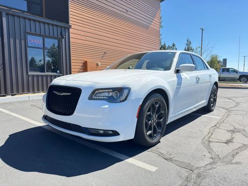 Used 2019 Chrysler 300 S AWD/4WD image 1