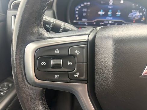 Certified 2023 Chevrolet Suburban Z71 w/ Luxury Package AWD/4WD image 9