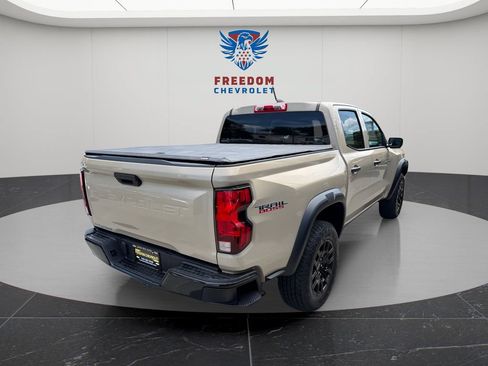 Used 2024 Chevrolet Colorado Trail Boss AWD/4WD image 7
