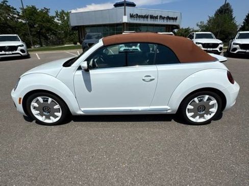 Used 2019 Volkswagen Beetle 2.0T Final Edition SEL FWD image 3
