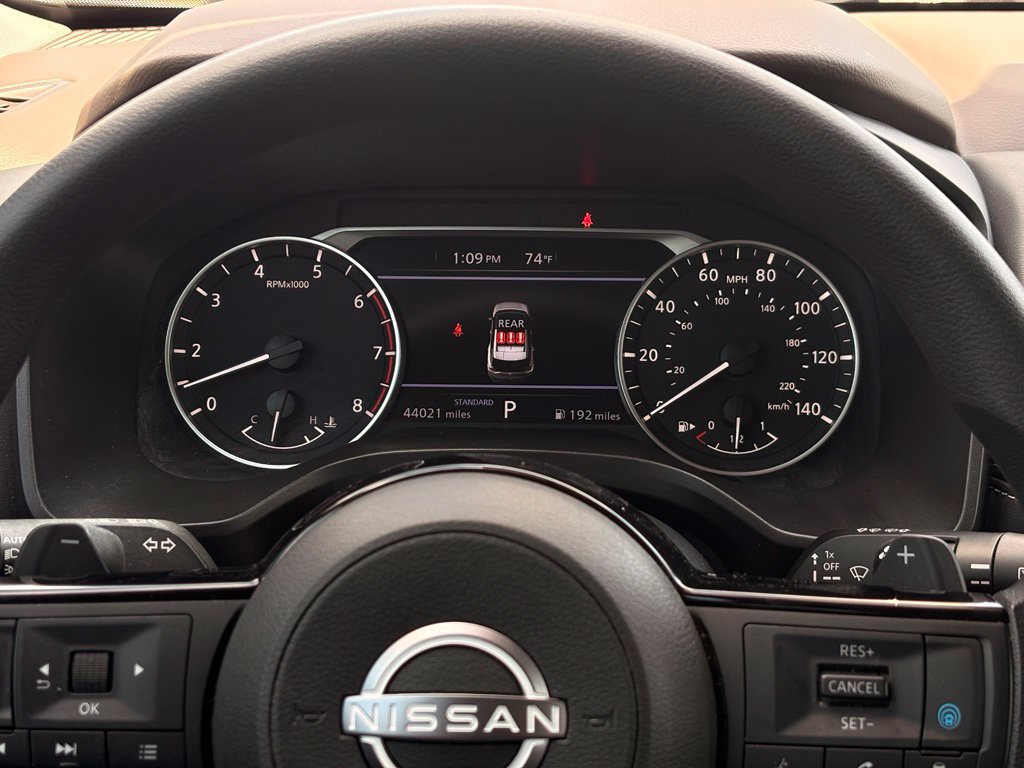 Used 2023 Nissan Rogue SV FWD image 15